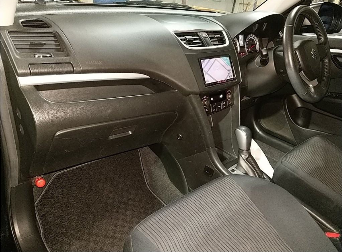2012 SUZUKI SWIFT XL 5D